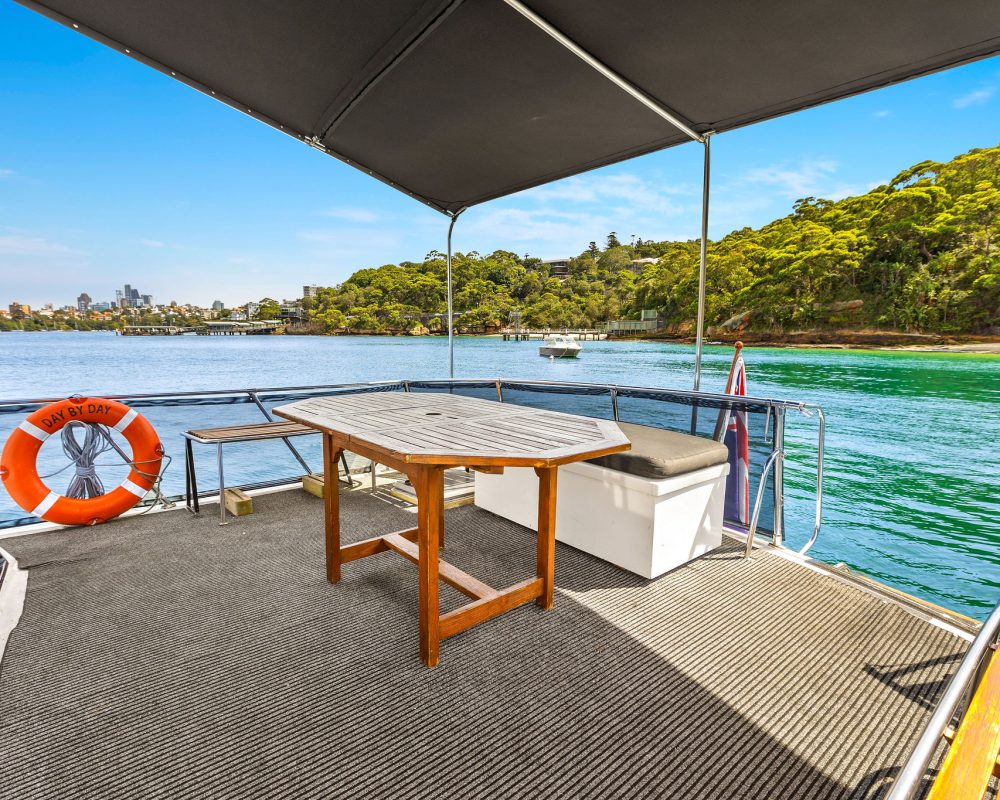 Outdoor Aft